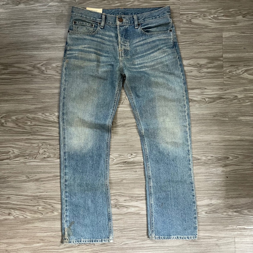 Hollister The Hollister Boot Jeans Mens 32x30 Medium Wash Button Fly Denim